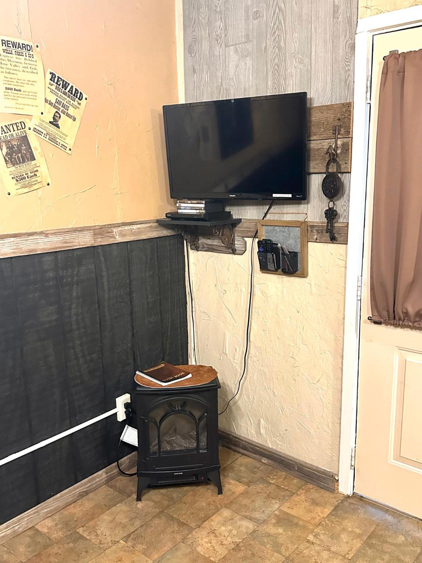 Acorn Hideaways Canton Rustic Old West Frontier Suite Exterior photo